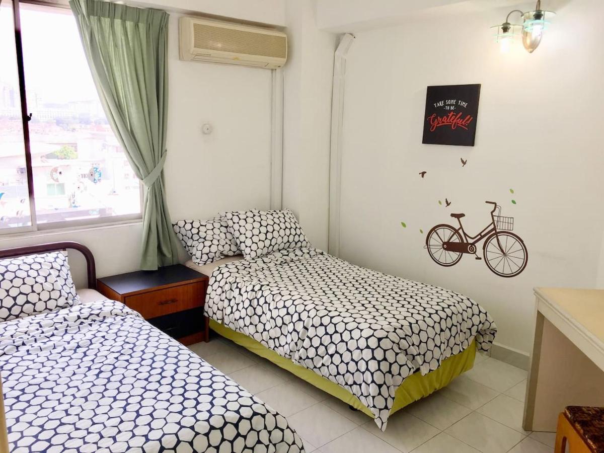 Cozy Kelana Jaya Semi-D Apt Near Mall, College & Hospital ペタリンジャヤ エクステリア 写真