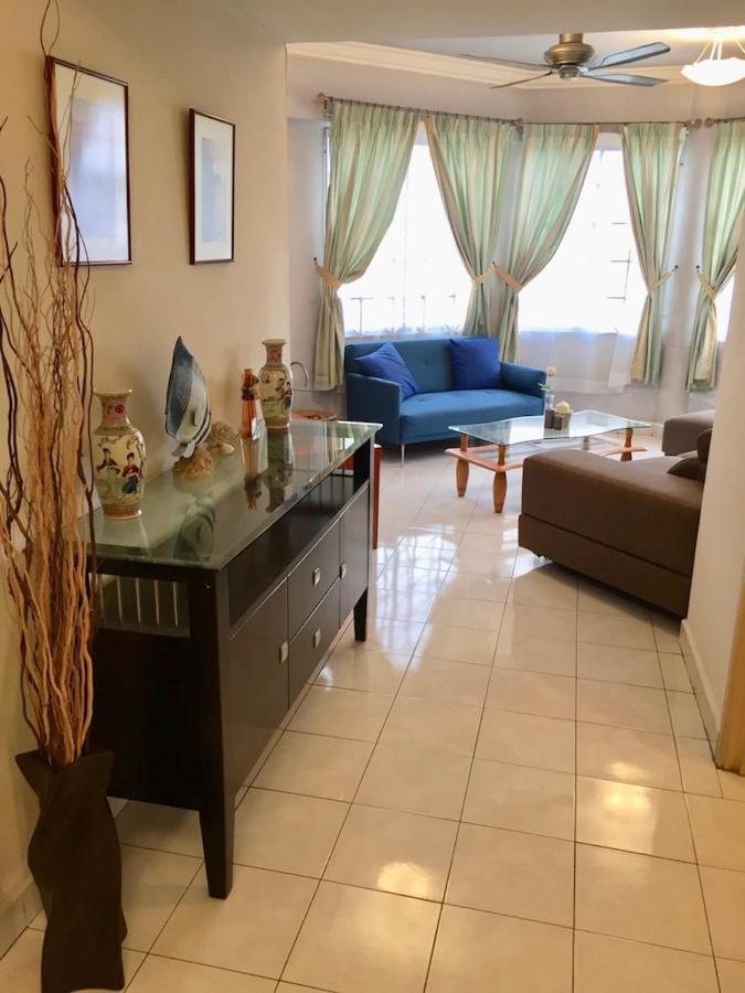 Cozy Kelana Jaya Semi-D Apt Near Mall, College & Hospital ペタリンジャヤ エクステリア 写真